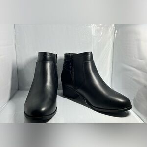Elegant Black Ankle Boots